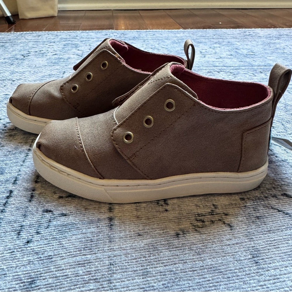 Toms Brown Sneakers with Canvas Material and Mid-Top Design